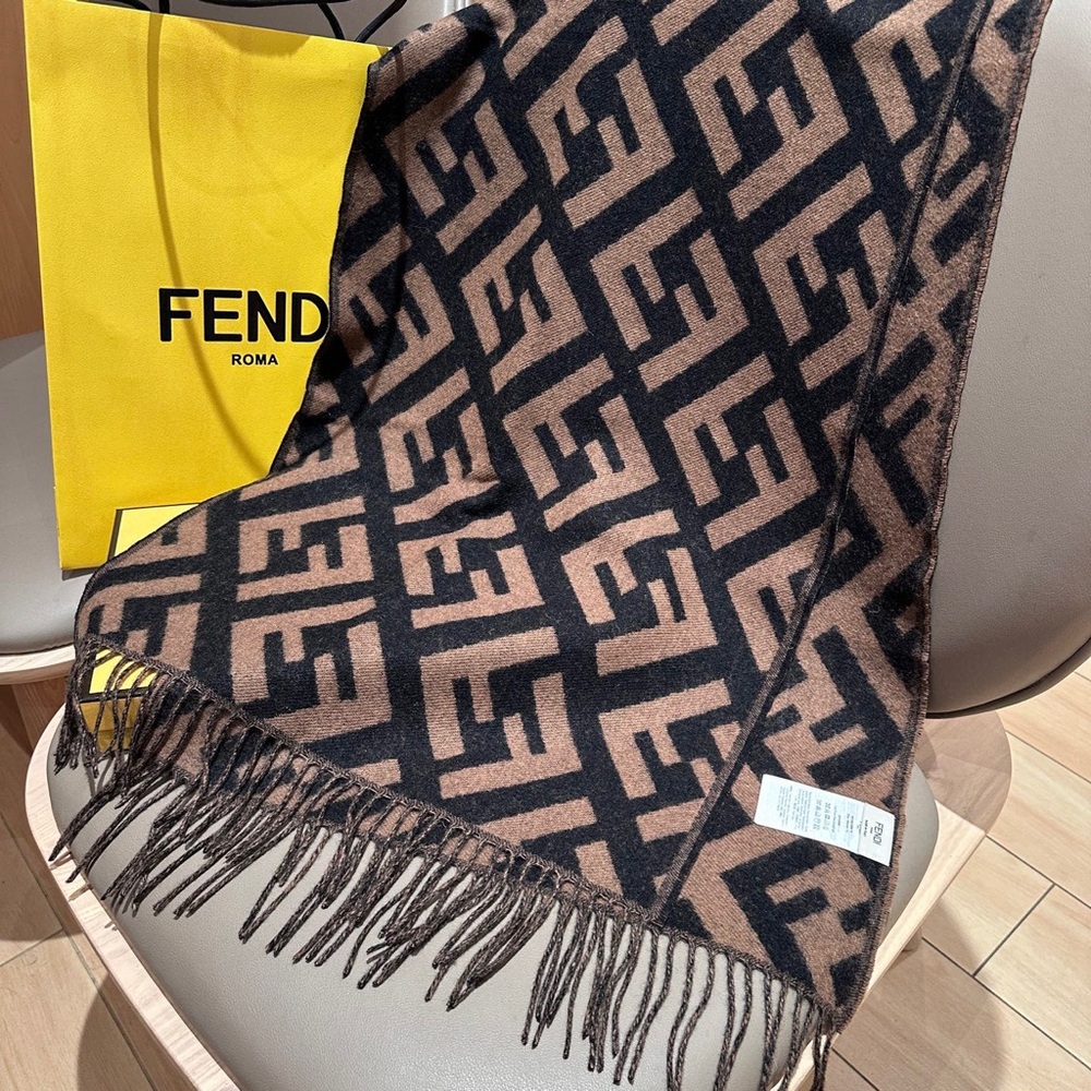 Fendi Geometric Black and Brown Scarf - Picture 3 of 5